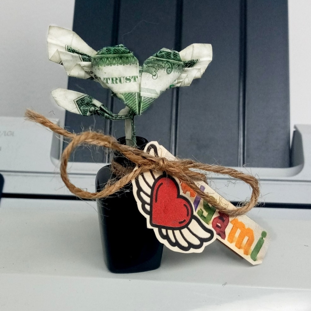 Origami Dollar Heartwings Plant.
